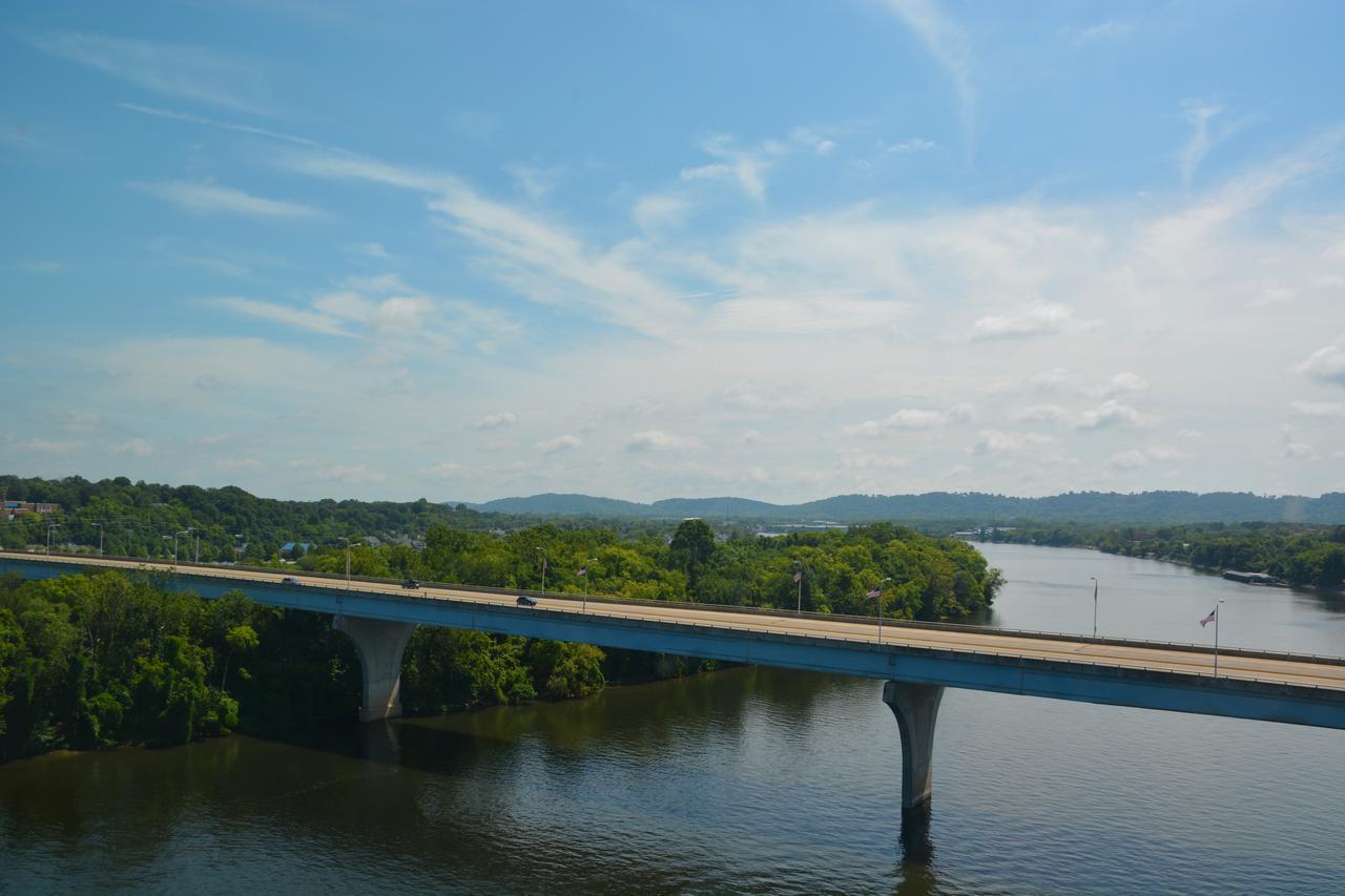 Bluff View Inn ชัททานูกา ภายนอก รูปภาพ